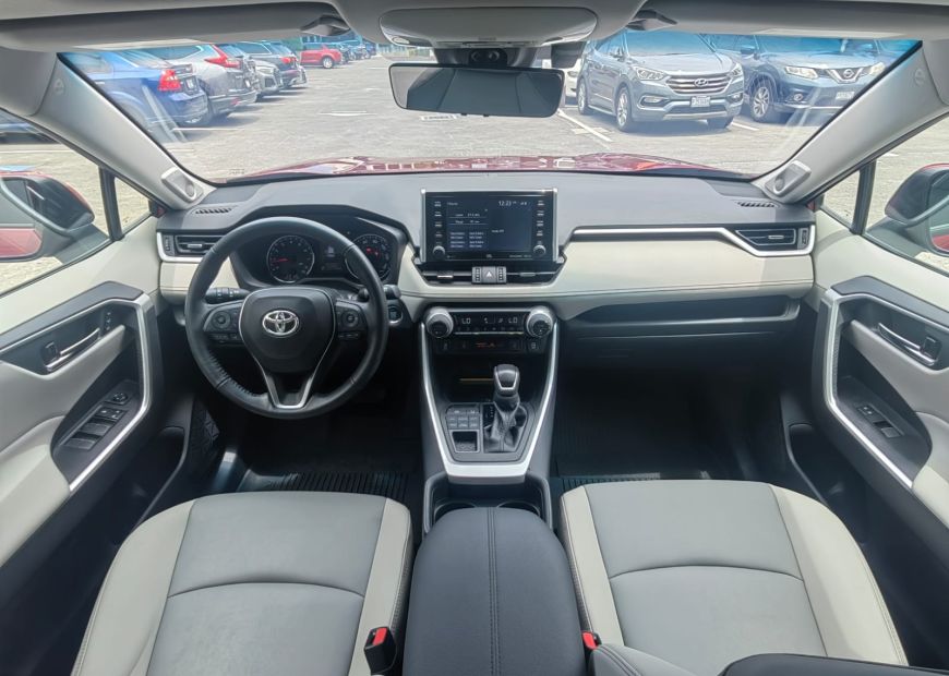 TOYOTA RAV4 (2021)
