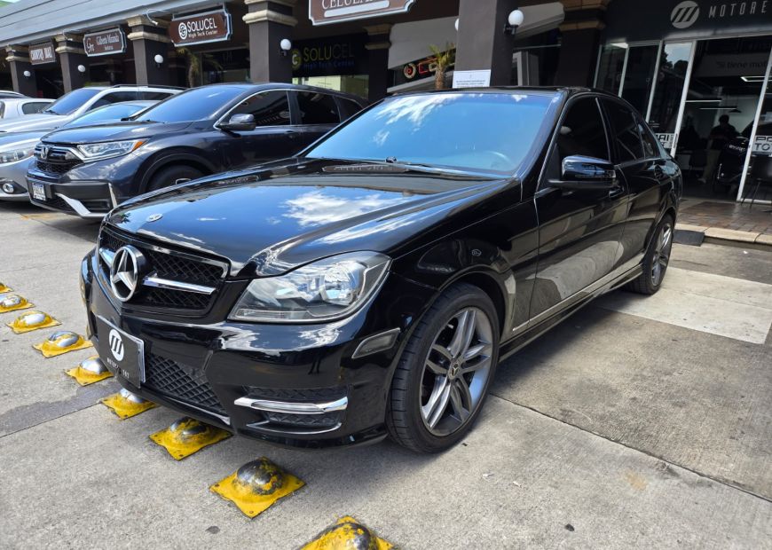 MERCEDES-BENZ C (2013)