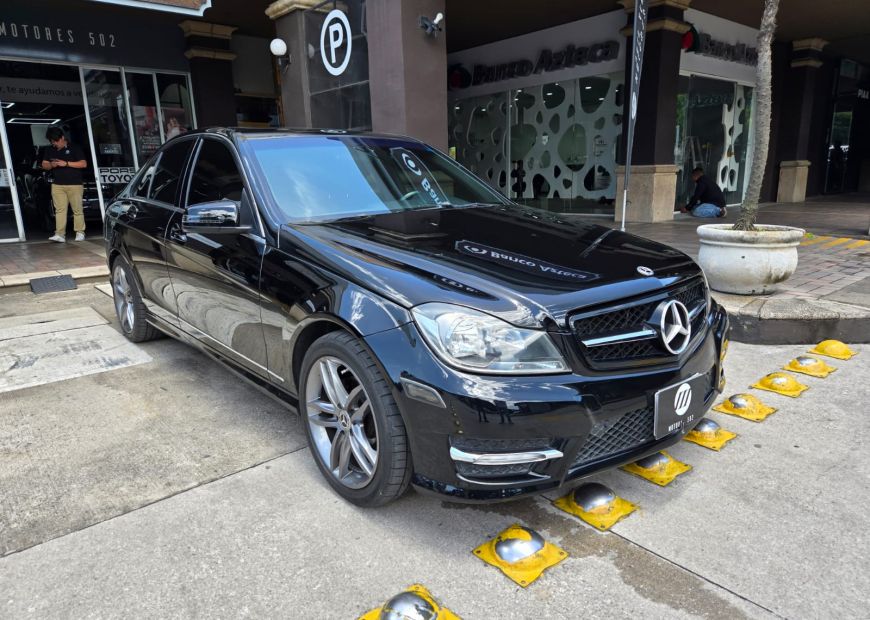 MERCEDES-BENZ C (2013)