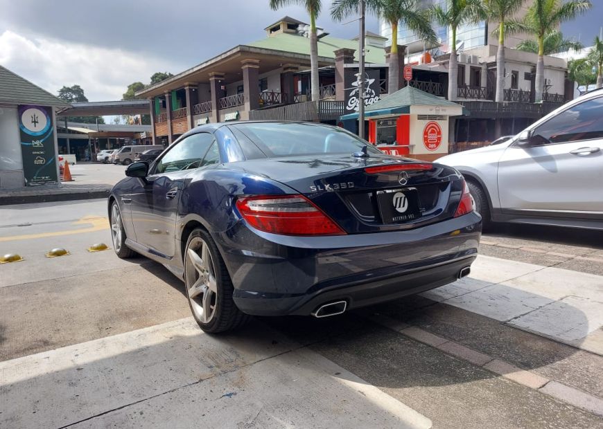 MERCEDES-BENZ SLK (2012)
