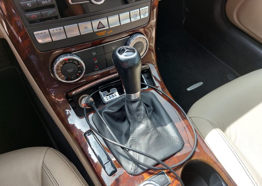 MERCEDES-BENZ SLK (2012)