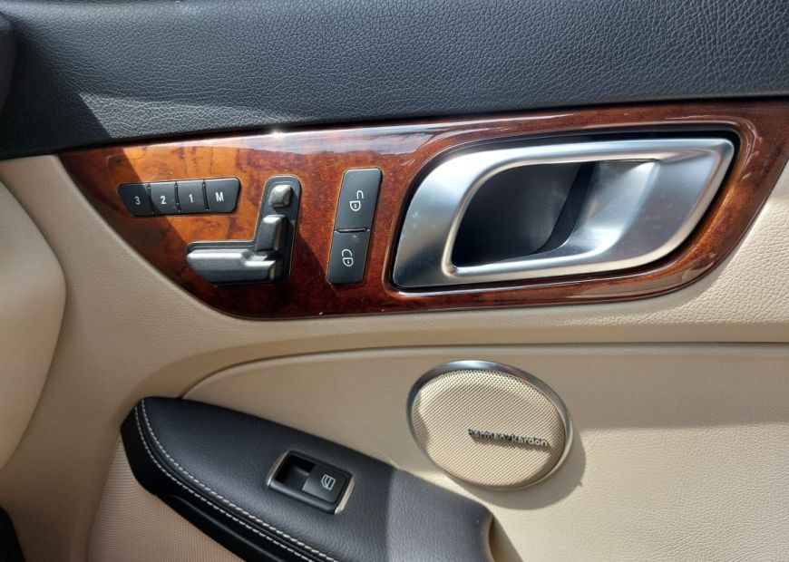 MERCEDES-BENZ SLK (2012)