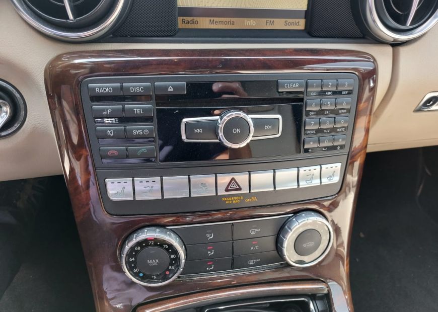 MERCEDES-BENZ SLK (2012)