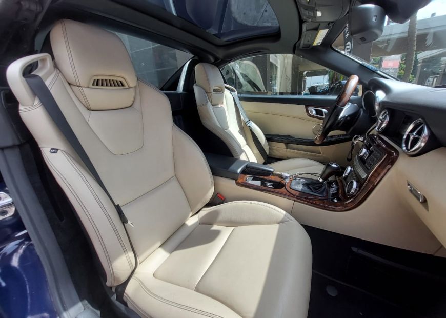 MERCEDES-BENZ SLK (2012)