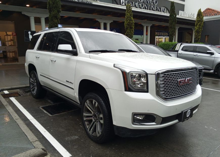 GMC YUKON (2017)