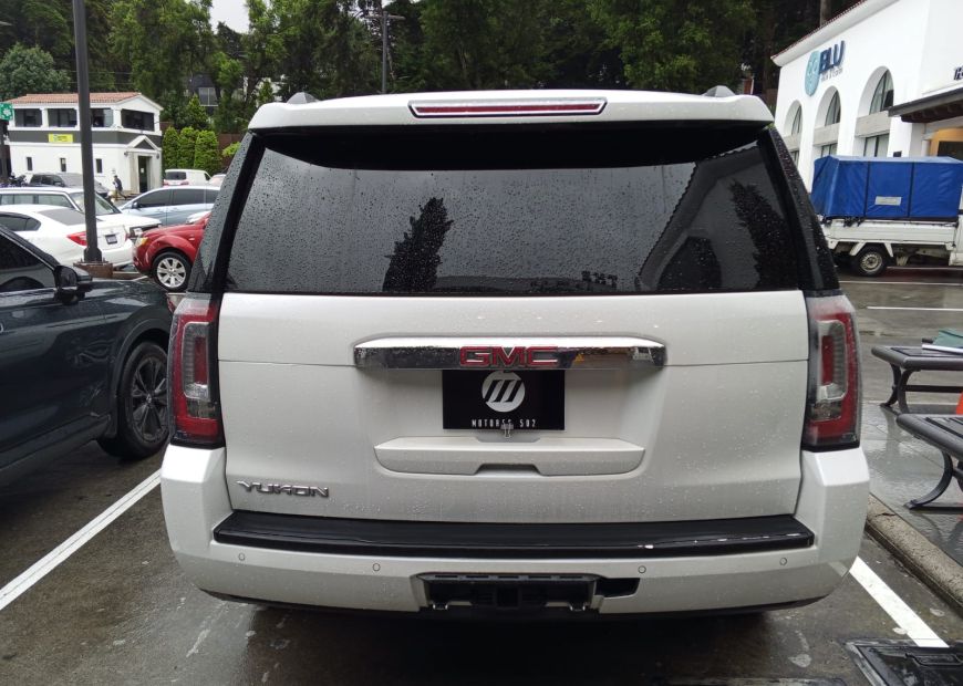 GMC YUKON (2017)