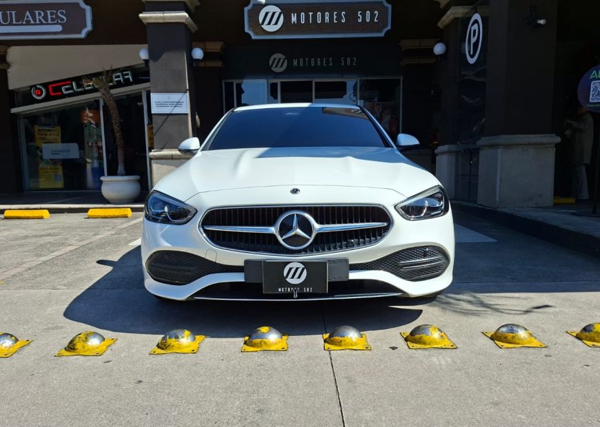 MERCEDES-BENZ C (2022)