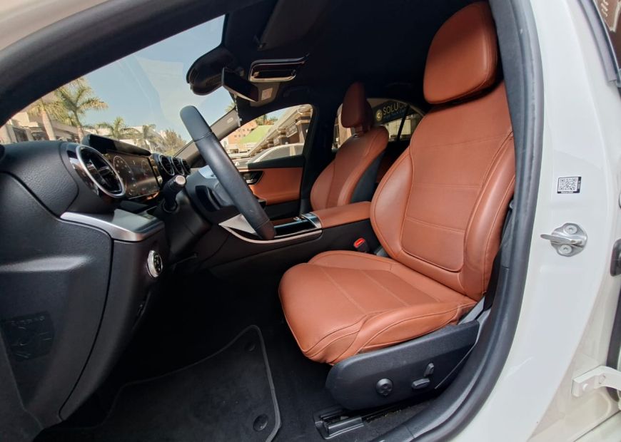 MERCEDES-BENZ C (2022)
