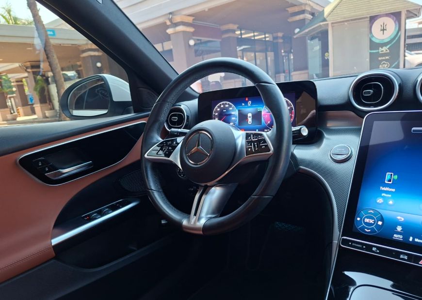 MERCEDES-BENZ C (2022)