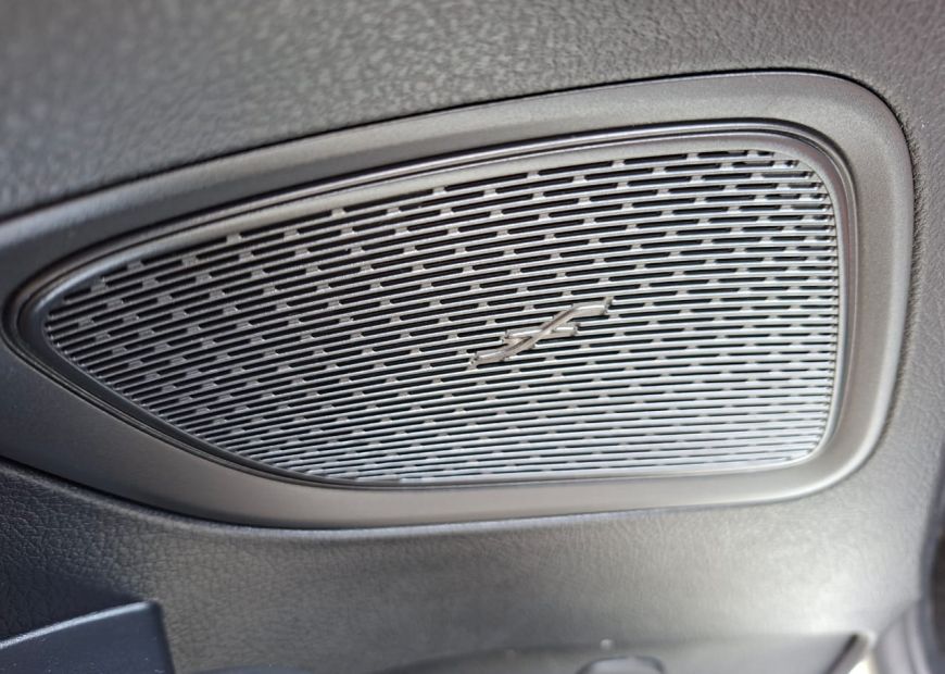 MERCEDES-BENZ C (2022)