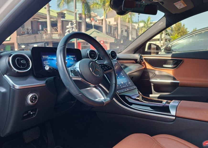 MERCEDES-BENZ C (2022)