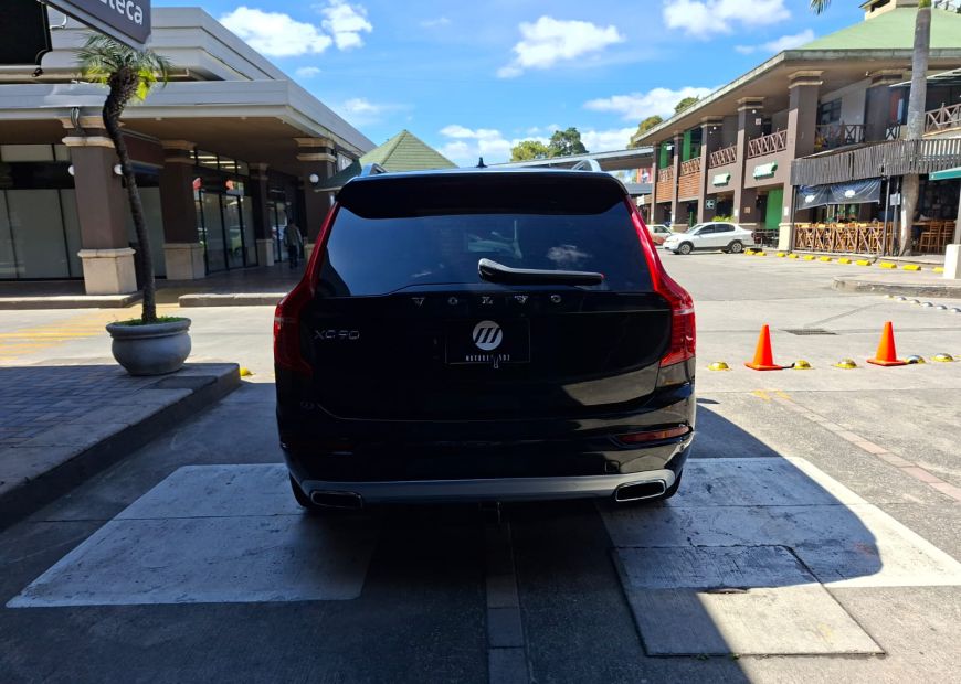 VOLVO XC90 (2019)