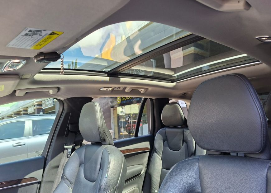 VOLVO XC90 (2019)
