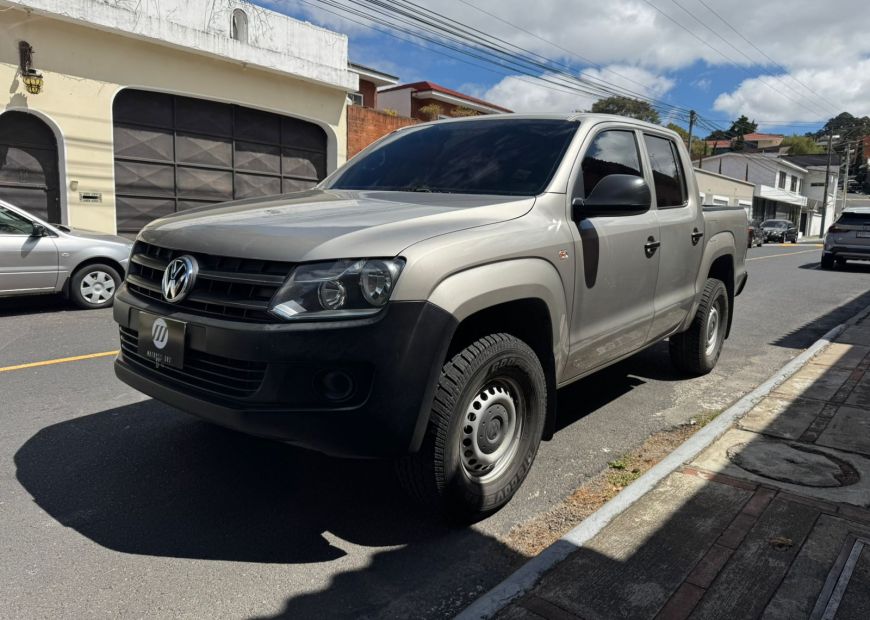 VOLKSWAGEN AMAROK (2011)
