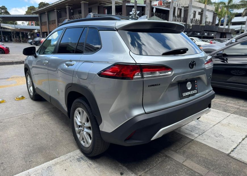 TOYOTA COROLLA CROSS (2022)