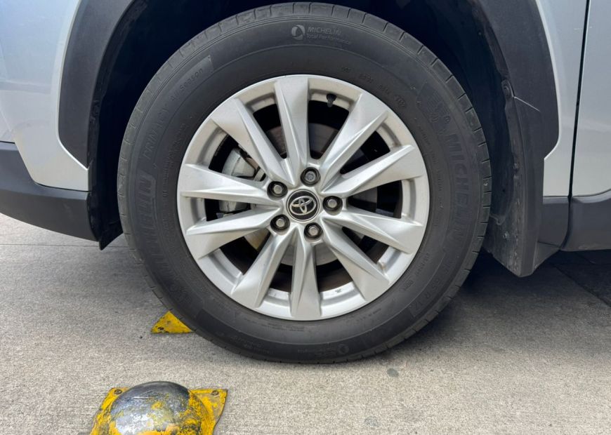 TOYOTA COROLLA CROSS (2022)