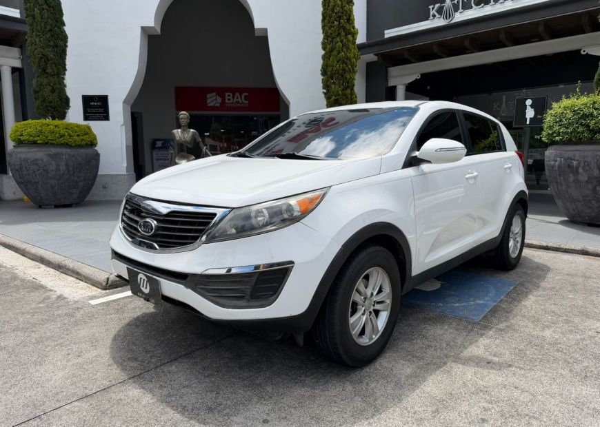 KIA SPORTAGE (2011)
