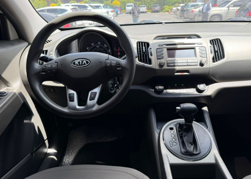 KIA SPORTAGE (2011)