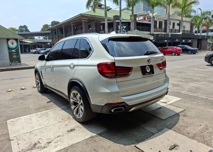 BMW X5 (2018)