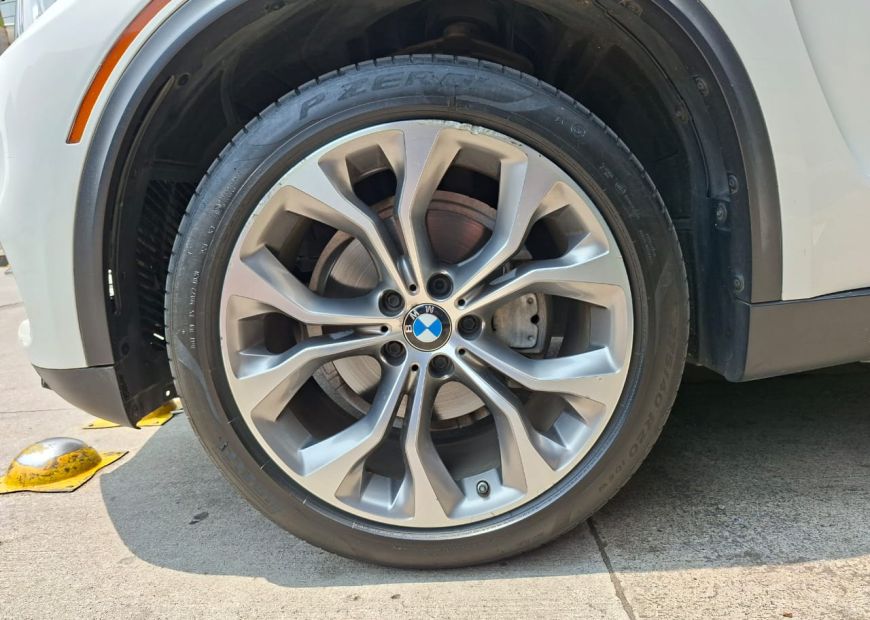 BMW X5 (2018)