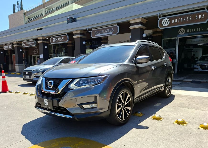 NISSAN X-TRAIL (2020)