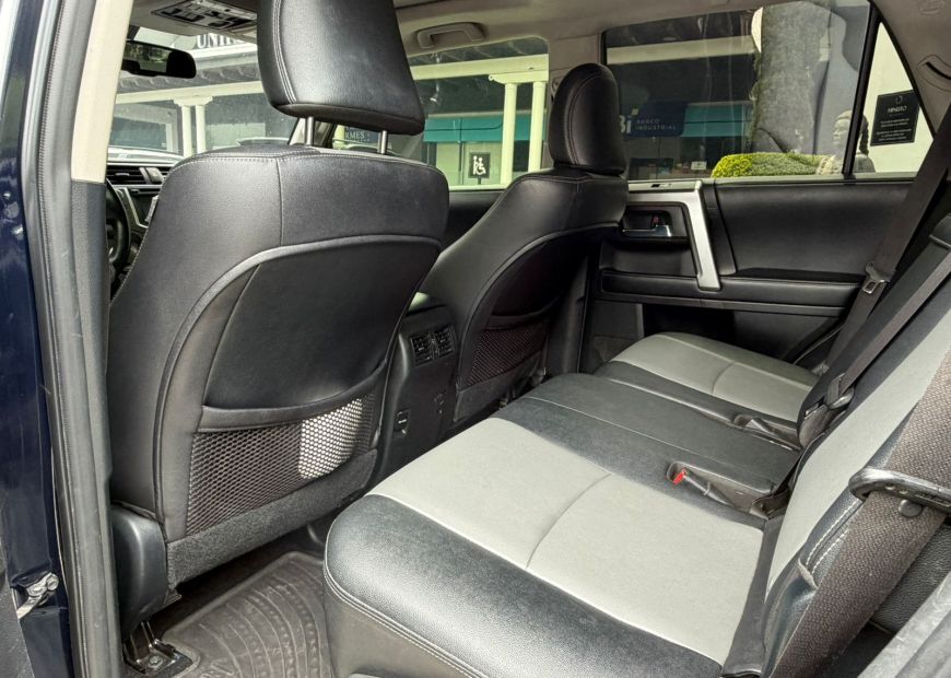 TOYOTA 4RUNNER (2016)