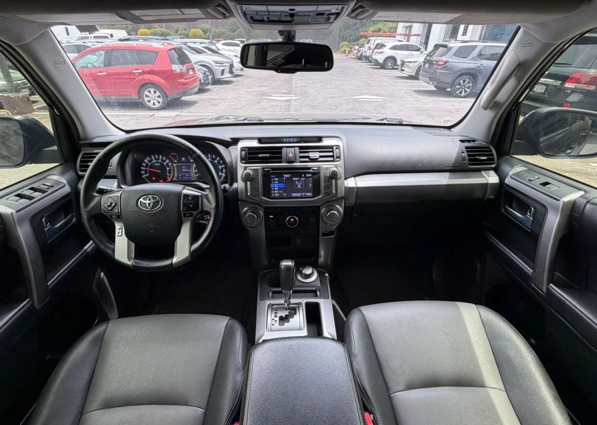 TOYOTA 4RUNNER (2016)