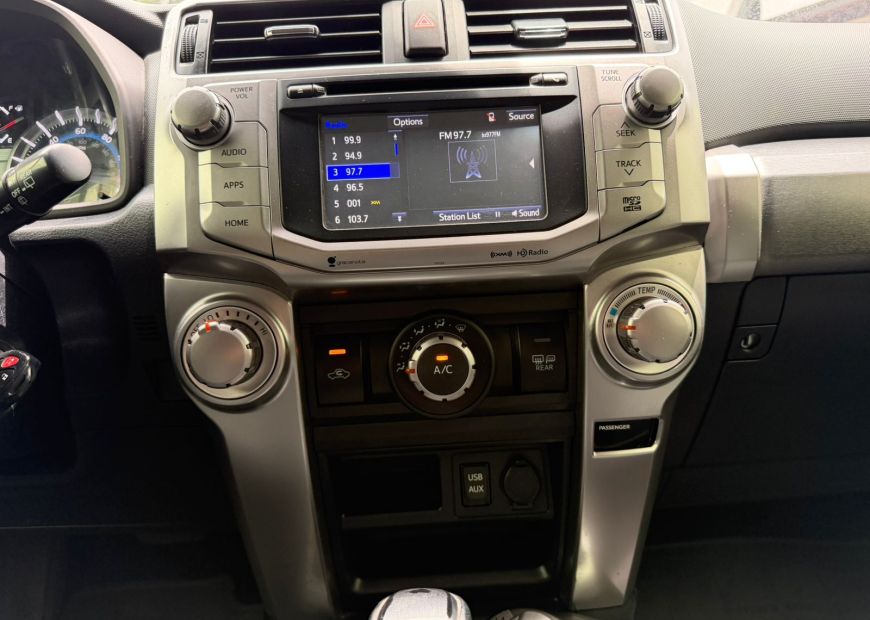 TOYOTA 4RUNNER (2016)
