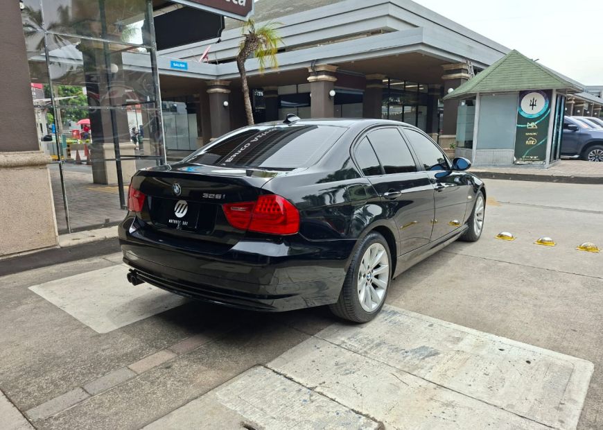 BMW 3 (2011)