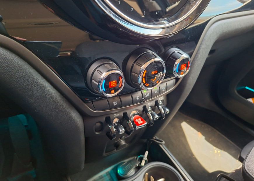 MINI COUNTRYMAN (2023)