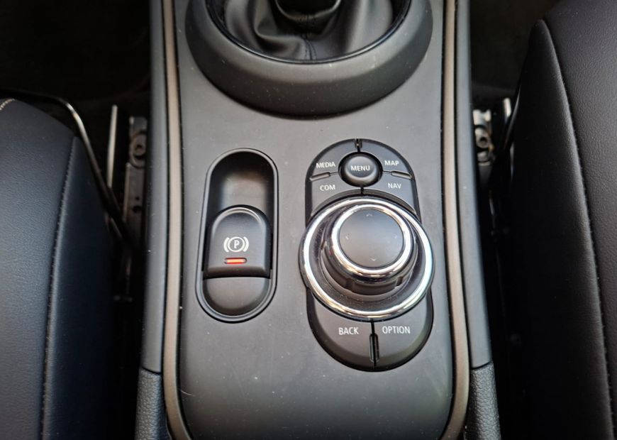 MINI COUNTRYMAN (2023)