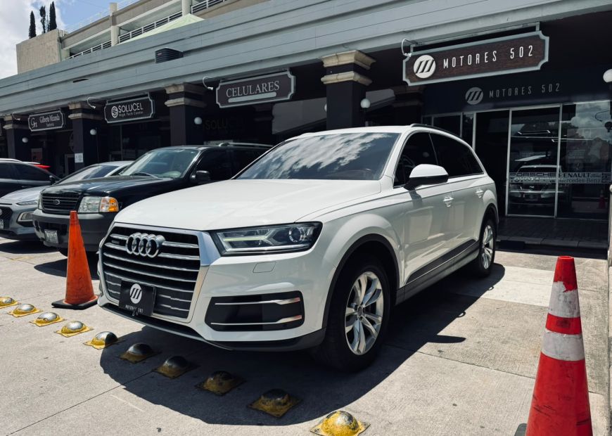 AUDI Q7 (2017)