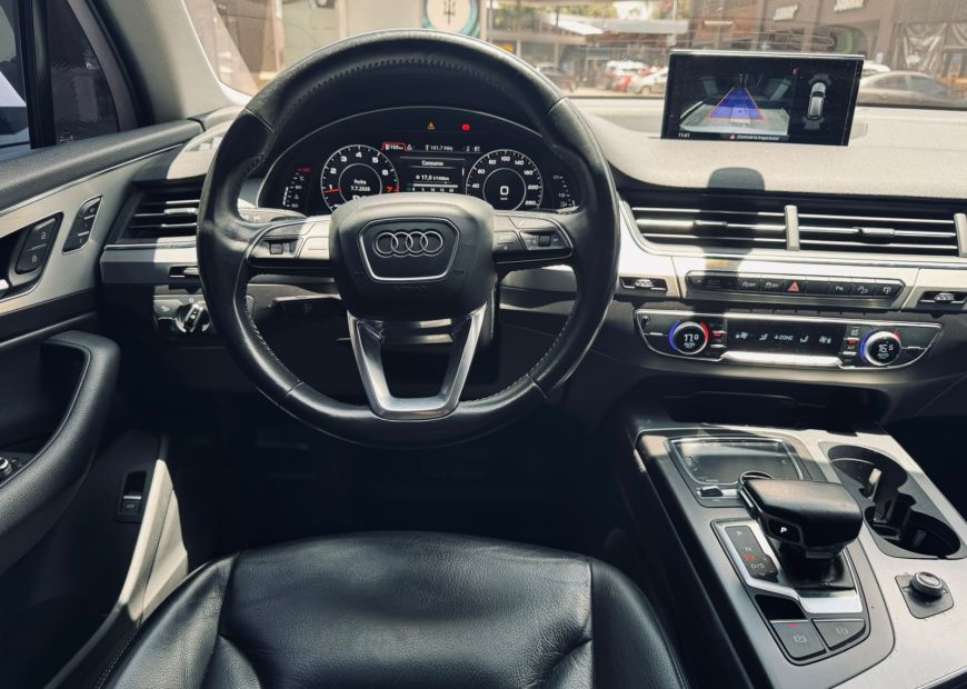 AUDI Q7 (2017)