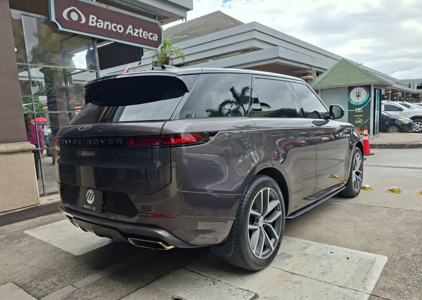 LAND ROVER RANGE ROVER (2025)