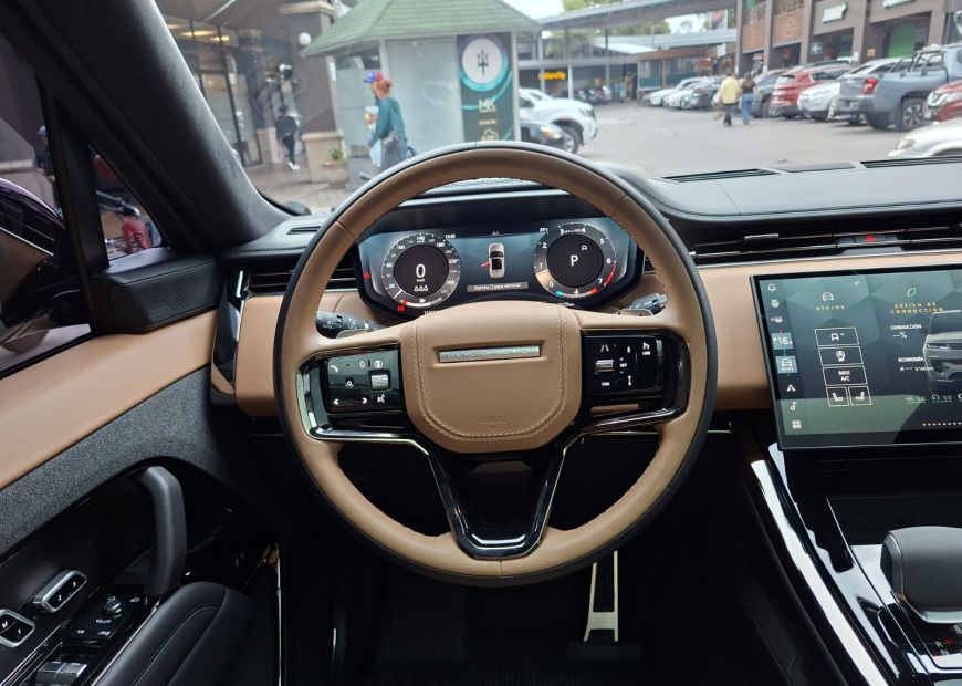 LAND ROVER RANGE ROVER (2025)