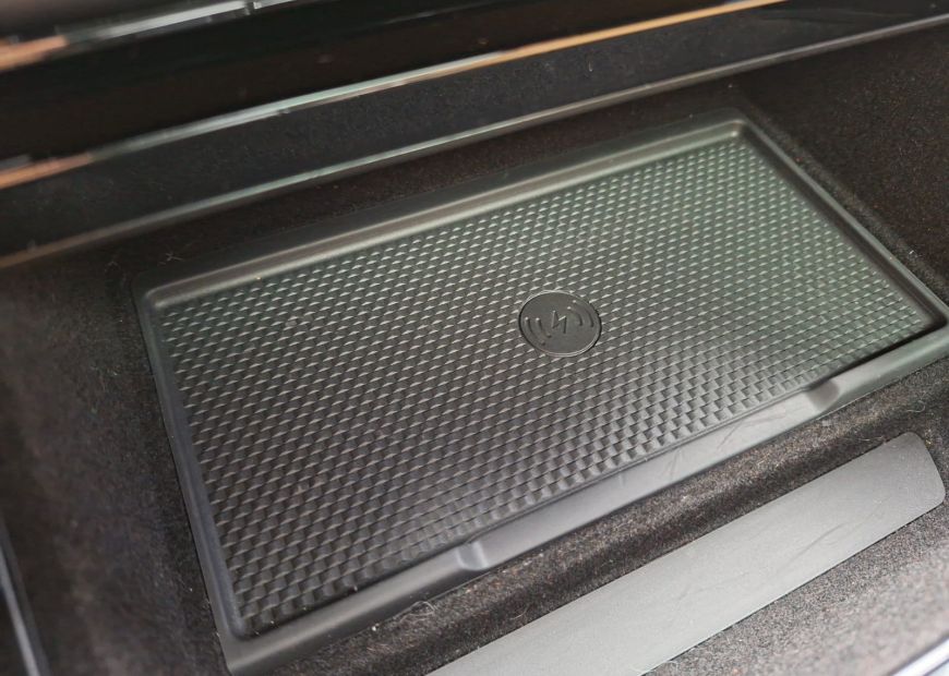 LAND ROVER RANGE ROVER (2025)
