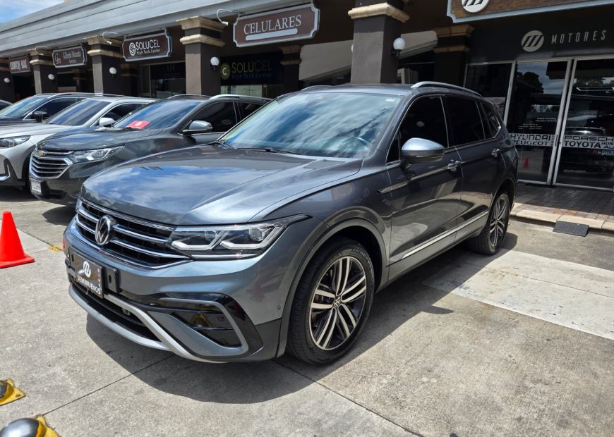 VOLKSWAGEN TIGUAN (2022)