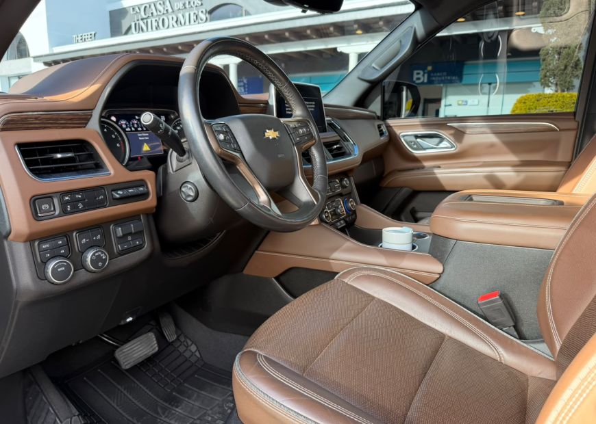 CHEVROLET TAHOE (2021)