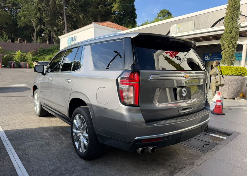CHEVROLET TAHOE (2021)