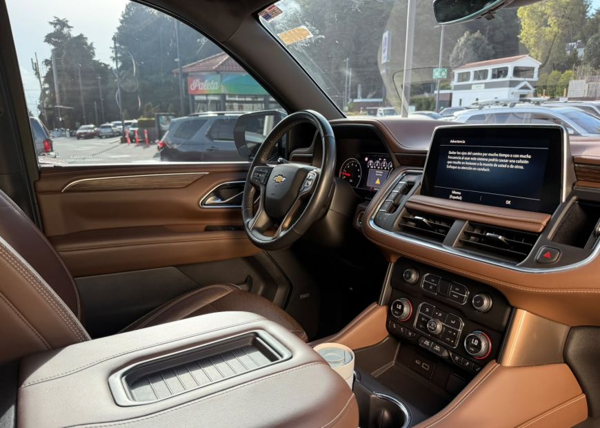 CHEVROLET TAHOE (2021)