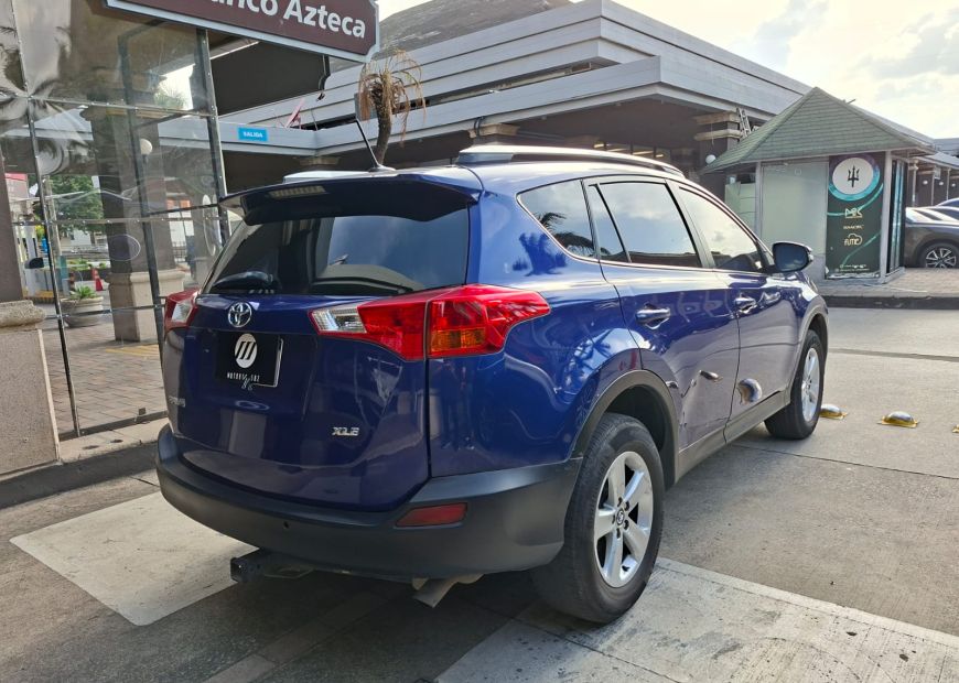 TOYOTA RAV4 (2014)