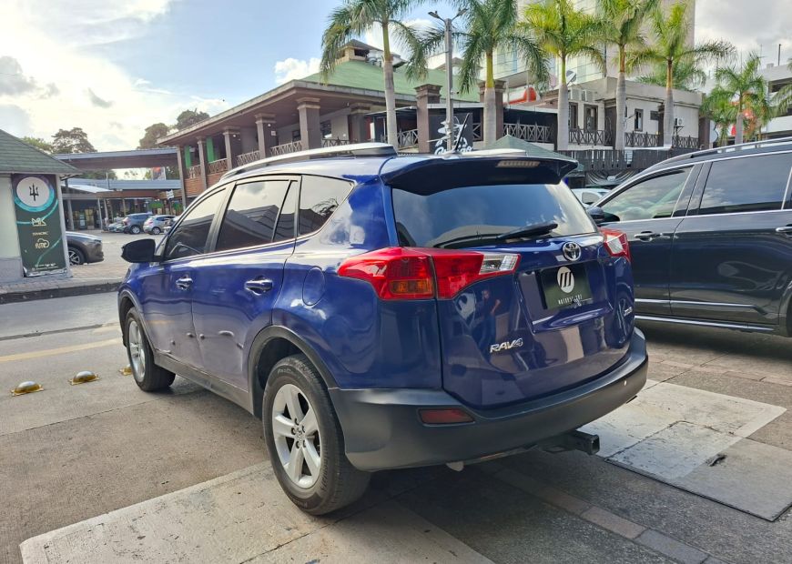 TOYOTA RAV4 (2014)