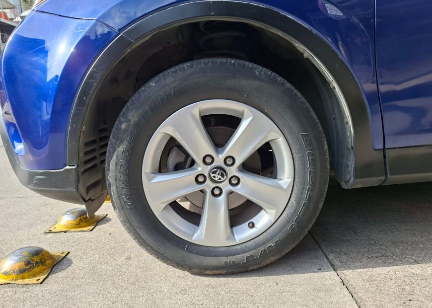 TOYOTA RAV4 (2014)