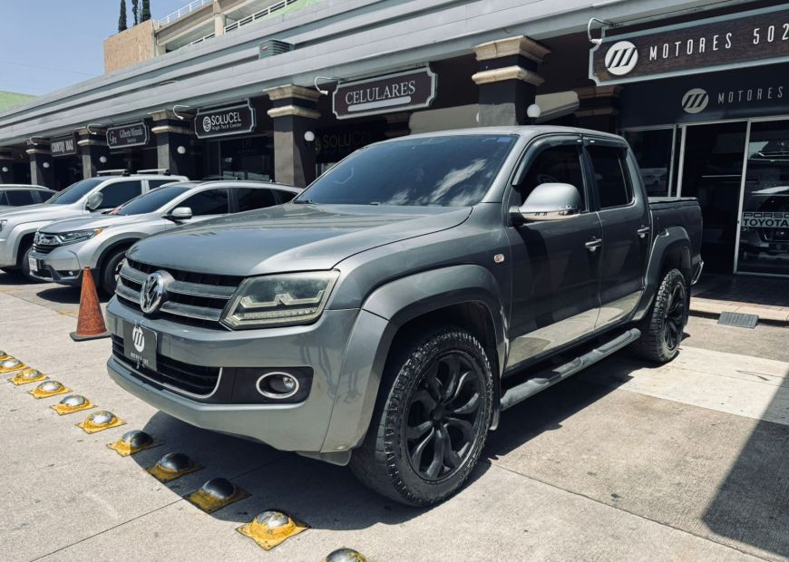 VOLKSWAGEN AMAROK (2014)