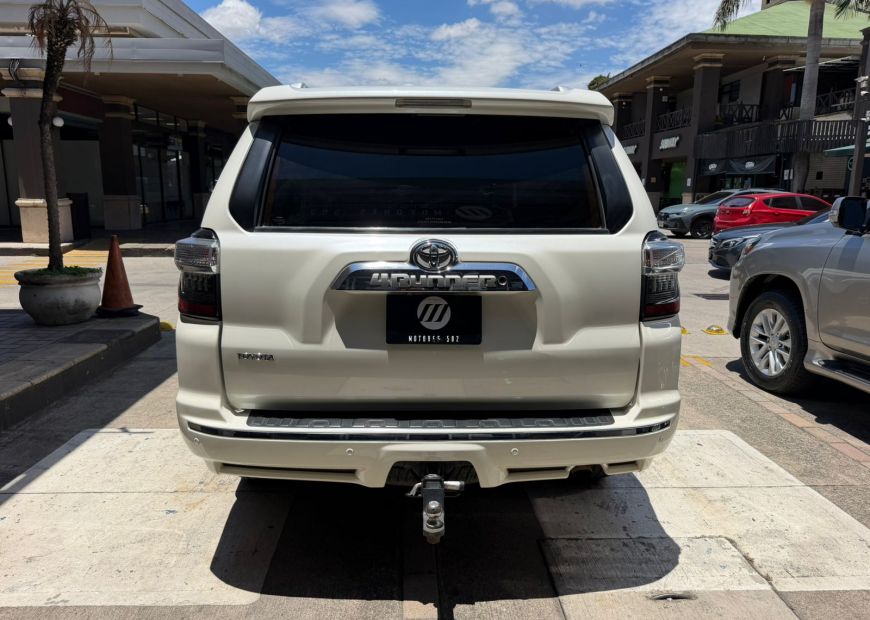 TOYOTA 4RUNNER (2016)