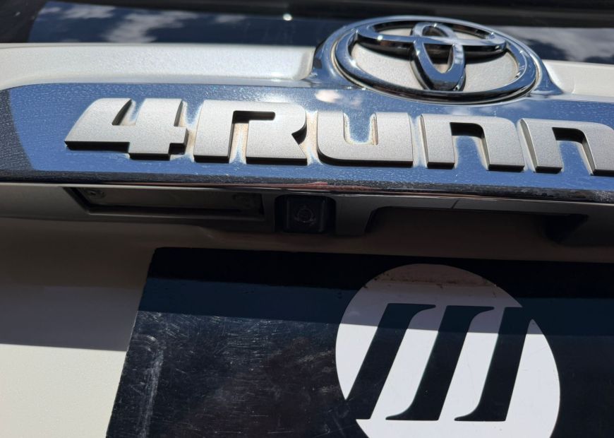 TOYOTA 4RUNNER (2016)