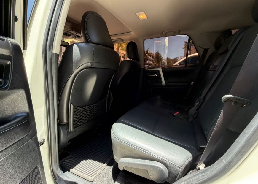 TOYOTA 4RUNNER (2016)