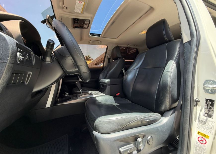 TOYOTA 4RUNNER (2016)