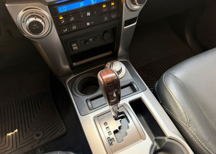 TOYOTA 4RUNNER (2016)