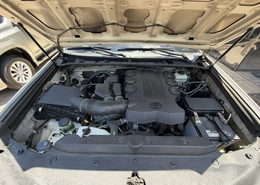 TOYOTA 4RUNNER (2016)